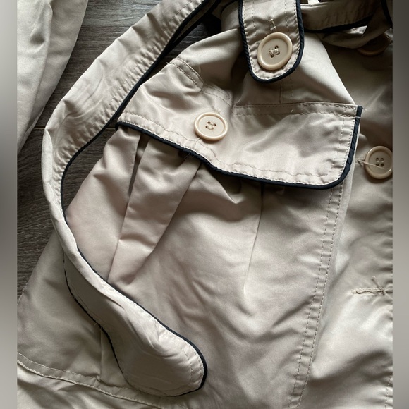 Séductions beige belted button up trench coat water resistant button pockets - Picture 4 of 11